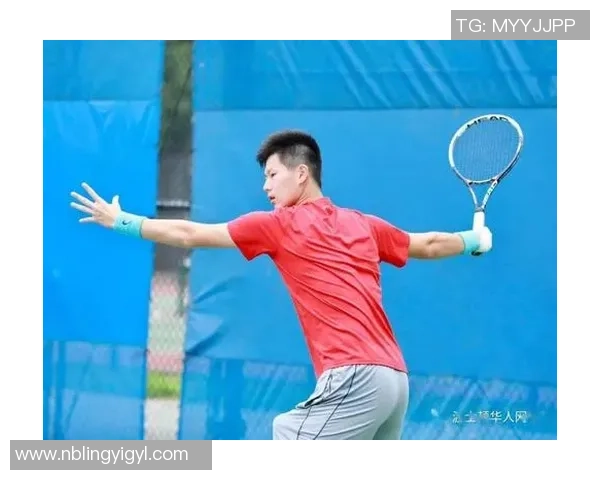 赛后复盘：上海网球队与成都网球队的团队协作与战术分析探讨